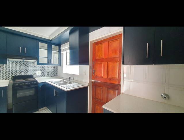 2 BEDROOM TOWNHOUSE FOR SALE IN WINCHESTER HILLS